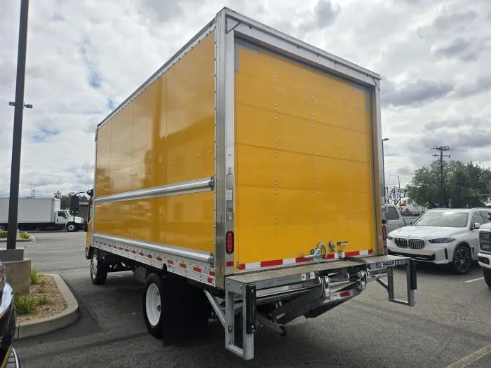 2021 Isuzu NPR — photo 7