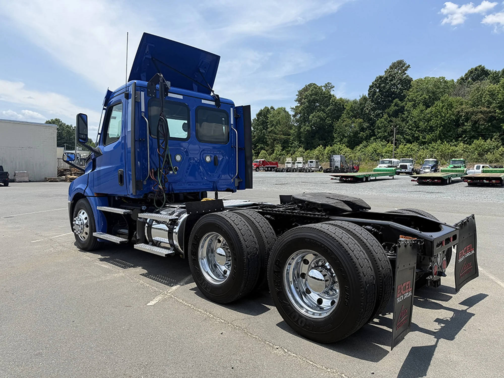 2022 Freightliner Cascadia in Charlotte, NC — photo 6