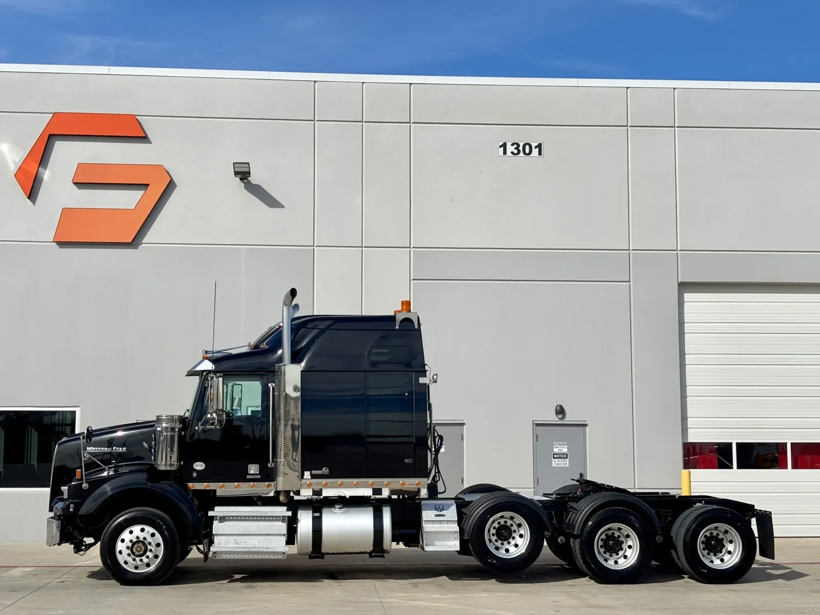 2021 Western Star 4900 - image 4