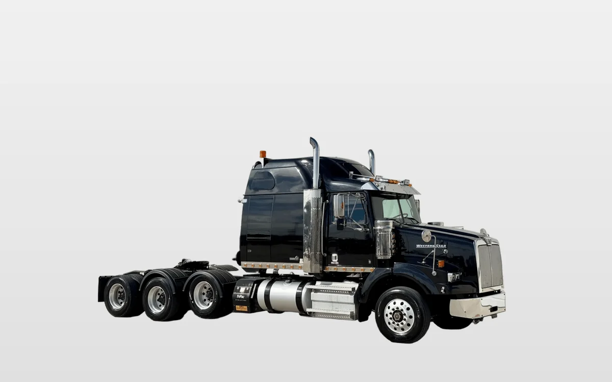 2021 Western Star 4900 - image 1