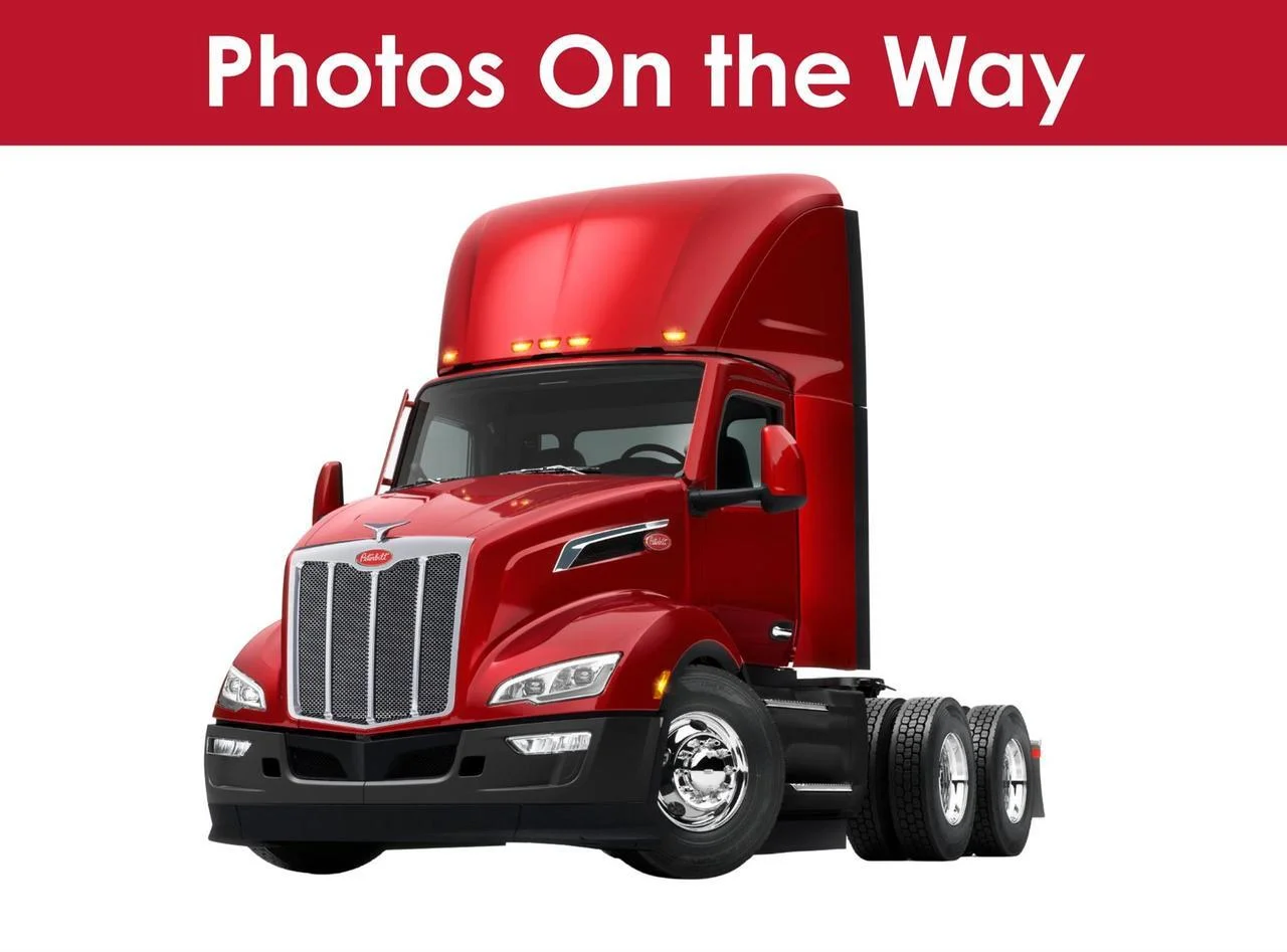2027 Peterbilt 579