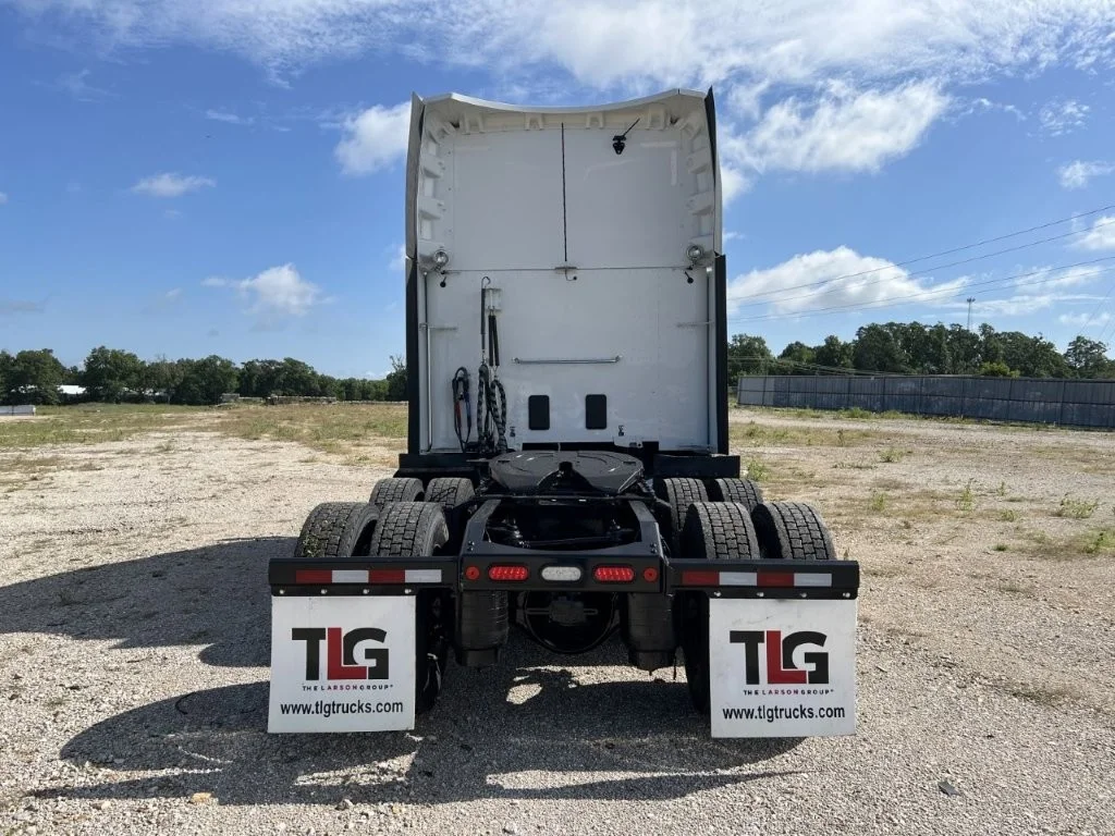 2021 Peterbilt 579 - image 7