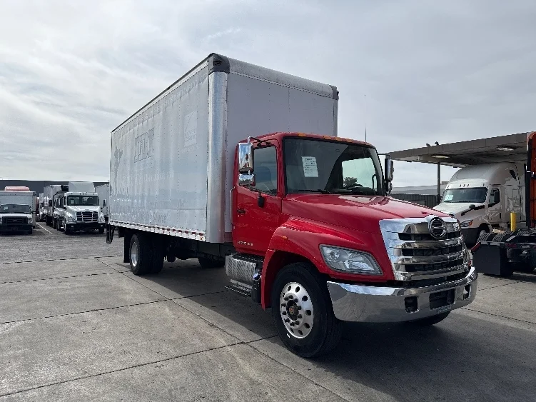 2019 Hino 268 in Phoenix, AZ
