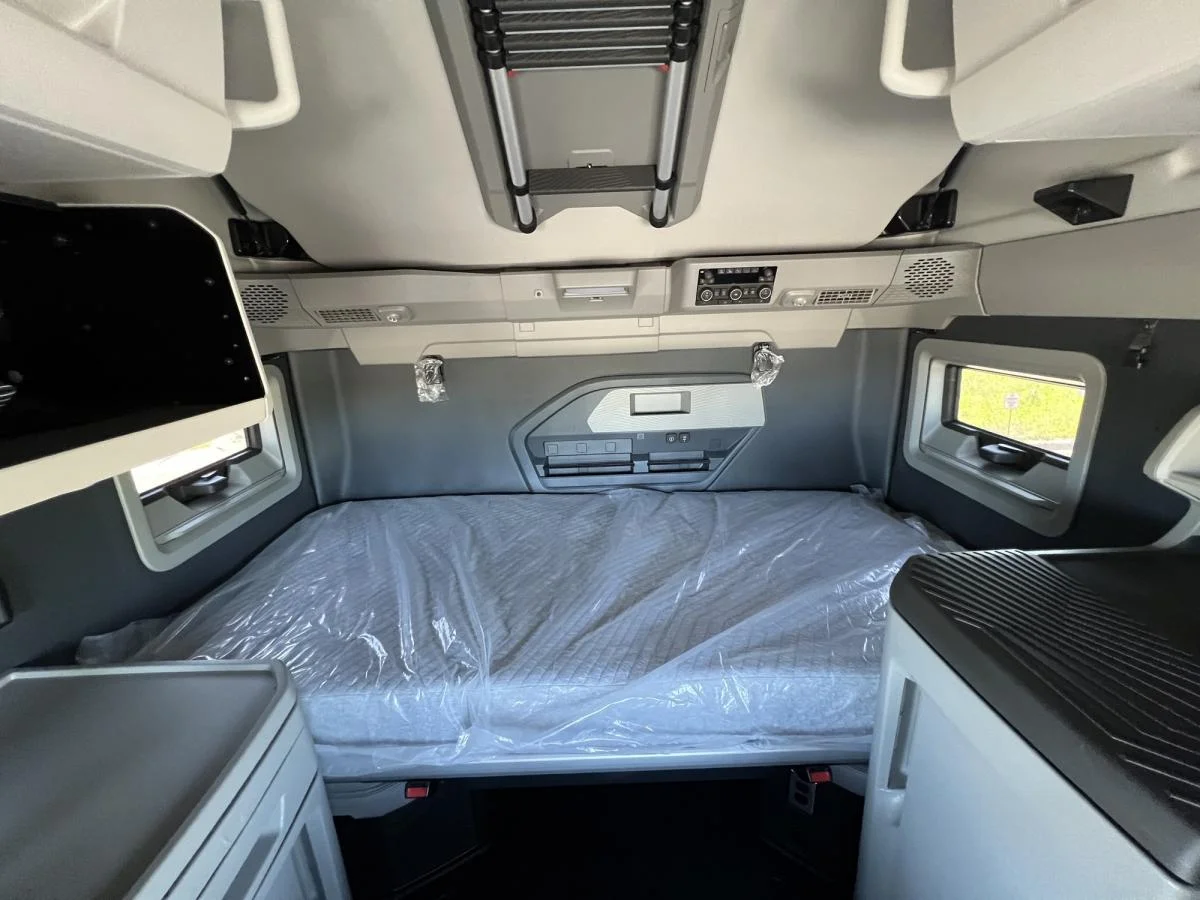 2027 Volvo in Elk River, MN — photo 12