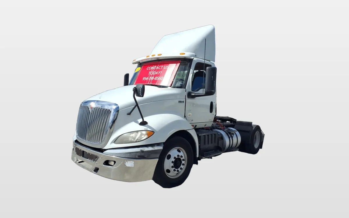 2018 International - image 1