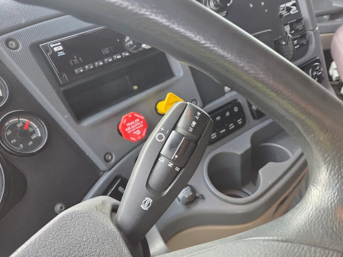 2019 Freightliner Cascadia in St. Rose, LA — photo 10