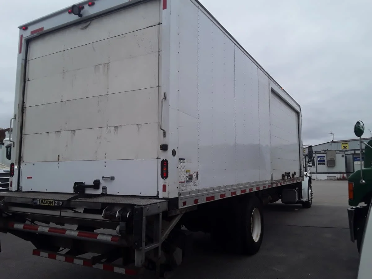 2019 Freightliner M2 106 - image 4