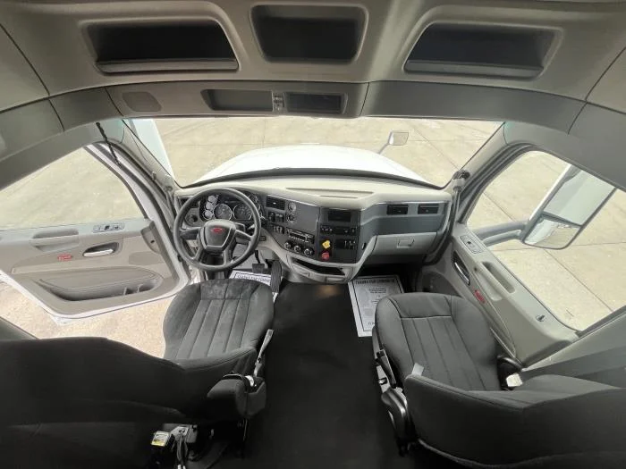 2022 Peterbilt 579 - image 20