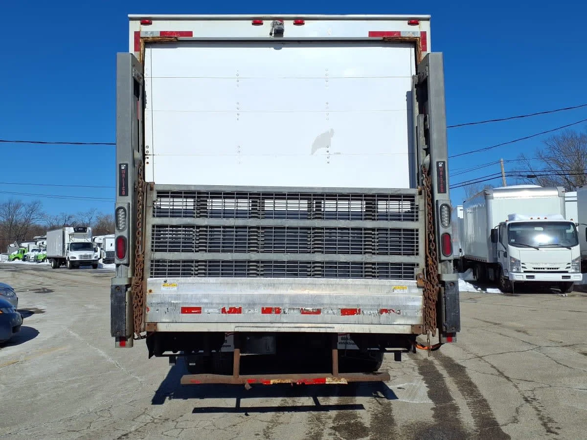 2020 Freightliner M2 106 - image 5