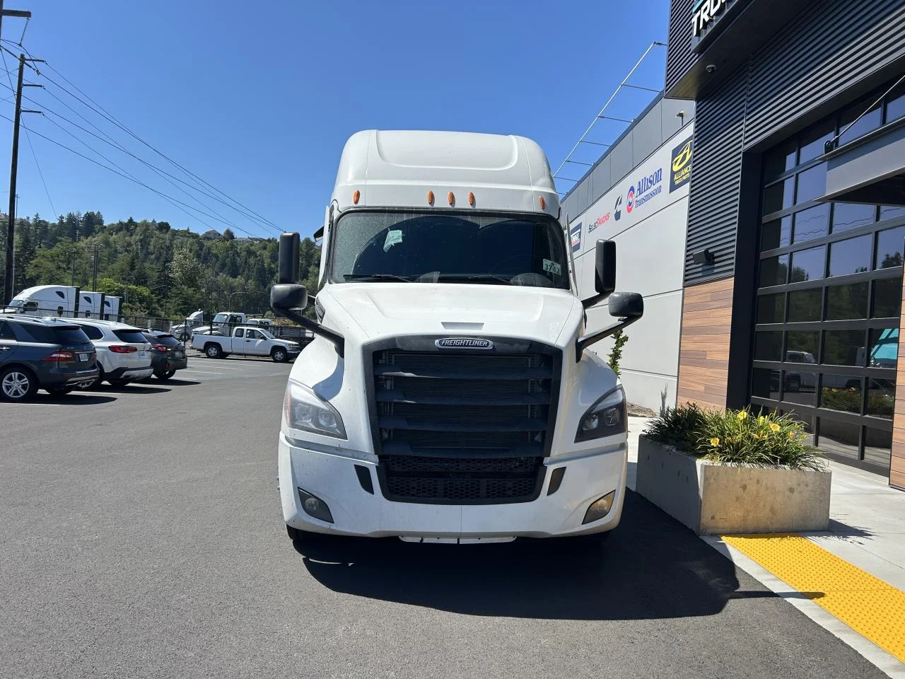 2027 Freightliner Cascadia in Medford, OR — photo 2