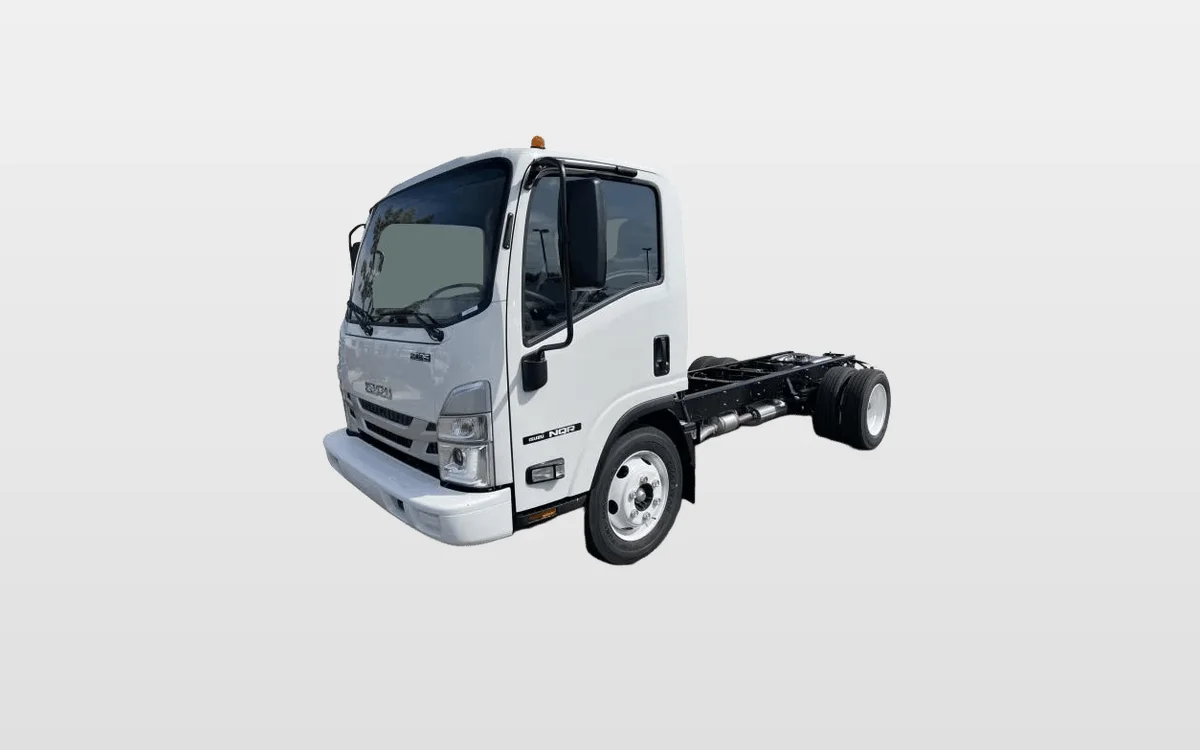 2025 Isuzu NQR - image 1