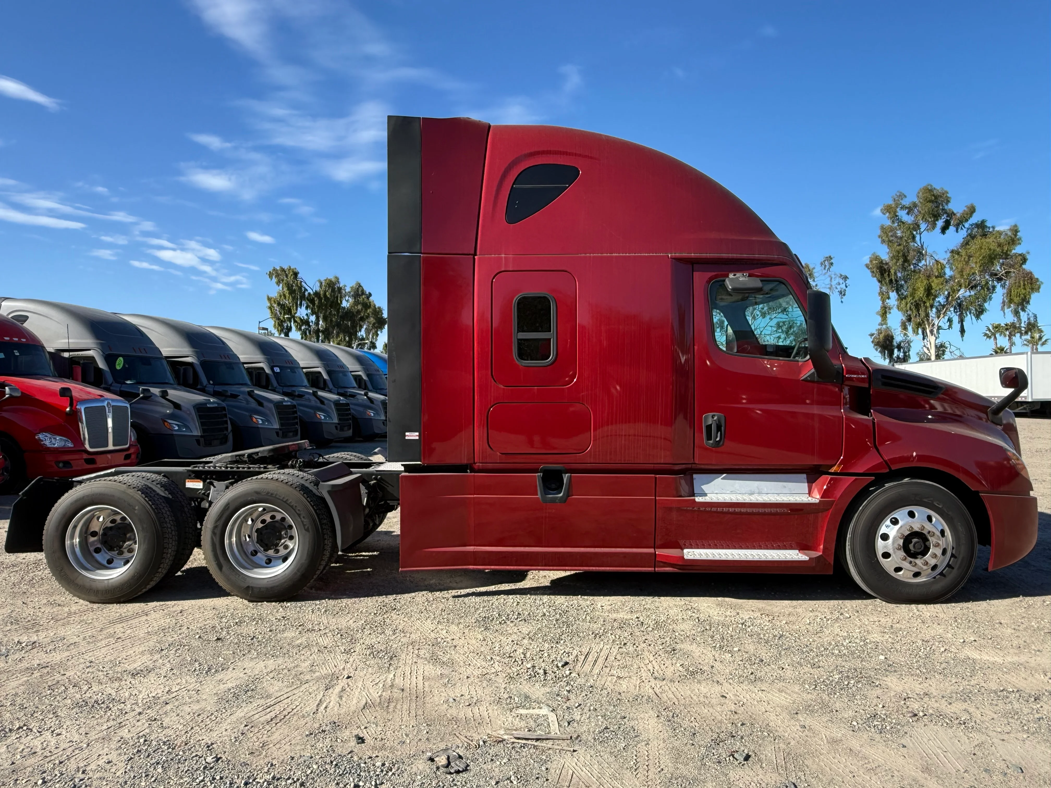 2020 Freightliner Cascadia in San Diego, CA — photo 7