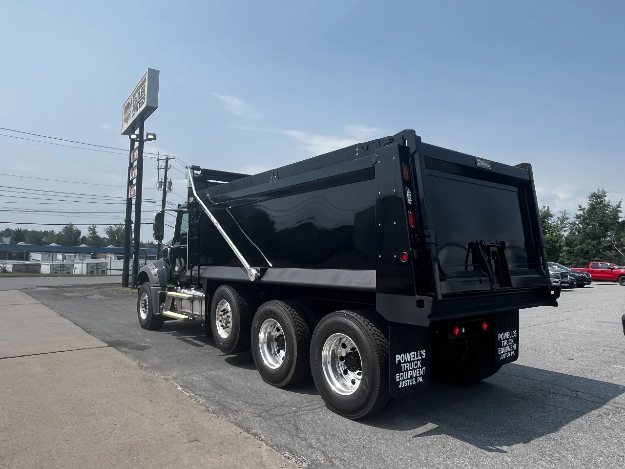 2027 Mack Granite in Dunmore, PA — photo 3