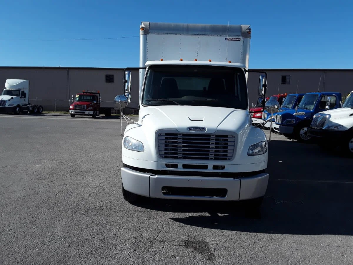 2017 Freightliner M2 106 in La Vergne, TN — photo 2
