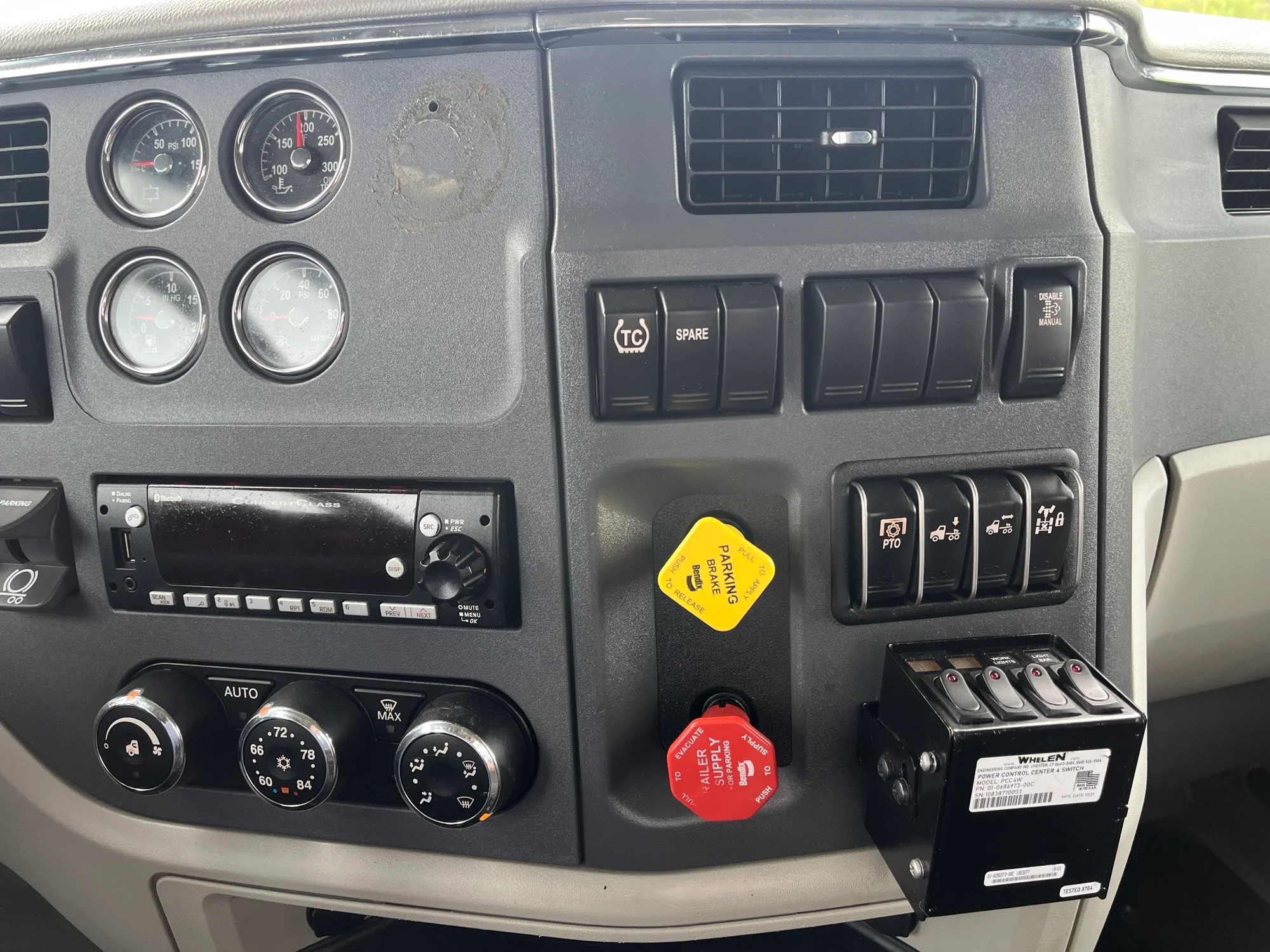 2022 Peterbilt 579 in Uniontown, PA — photo 11