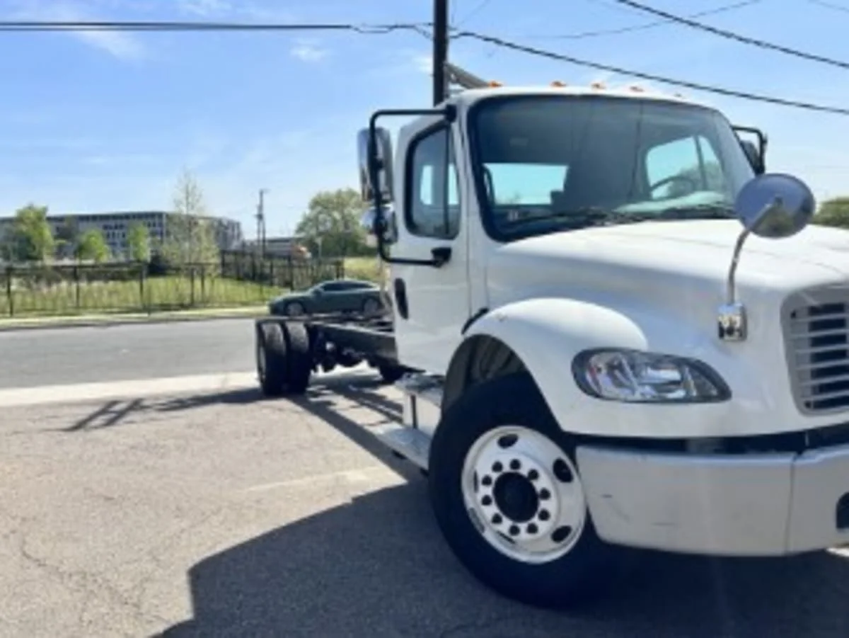 2019 Freightliner M2 106 in Newark, NJ