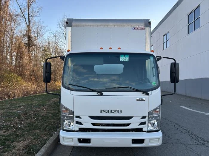 2019 Isuzu NPR - image 4