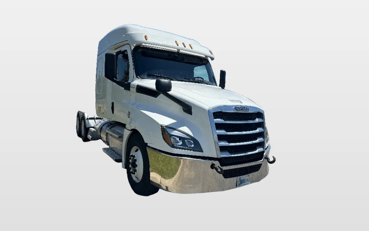 2020 Freightliner Cascadia - image 1
