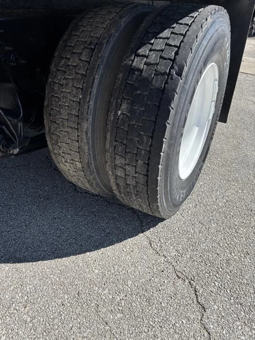 2020 International MV - image 7