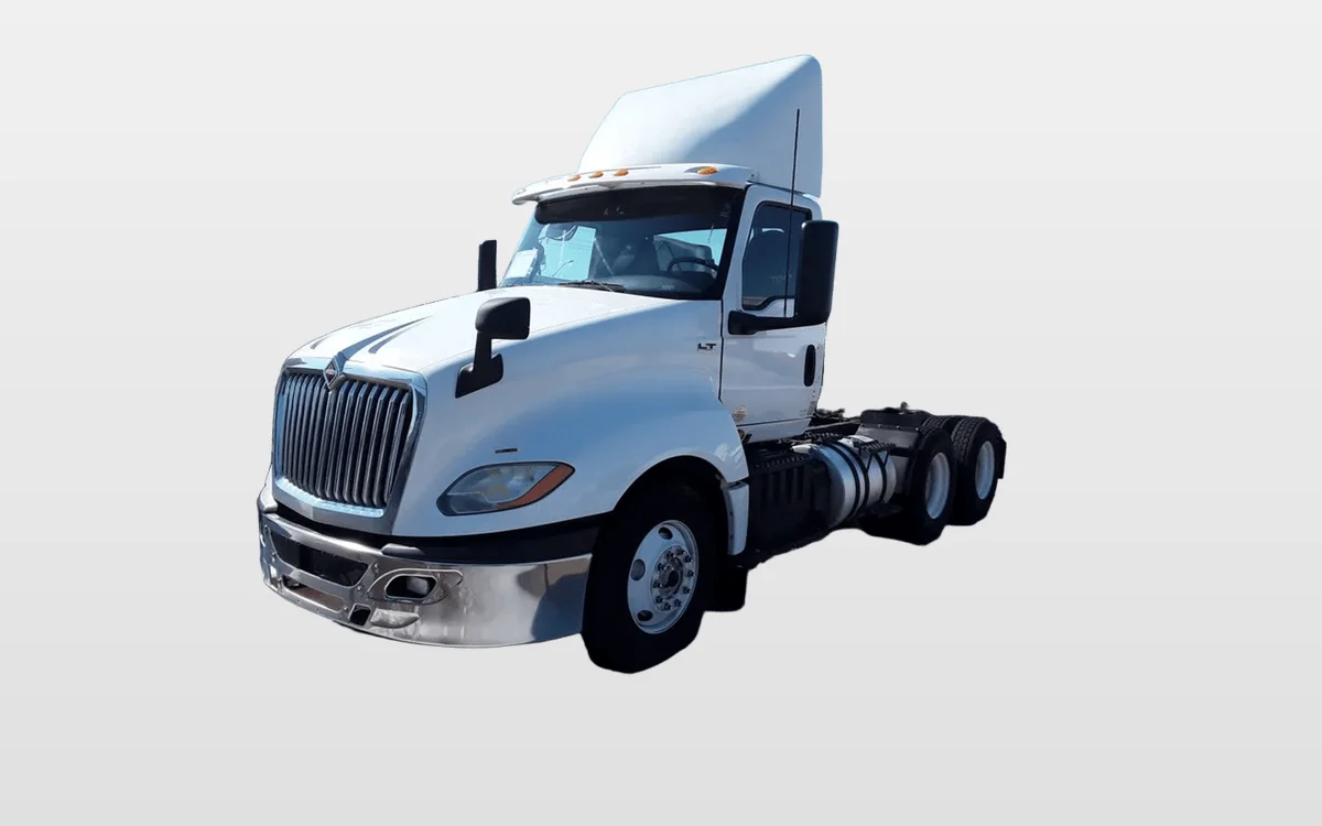 2018 International - image 1