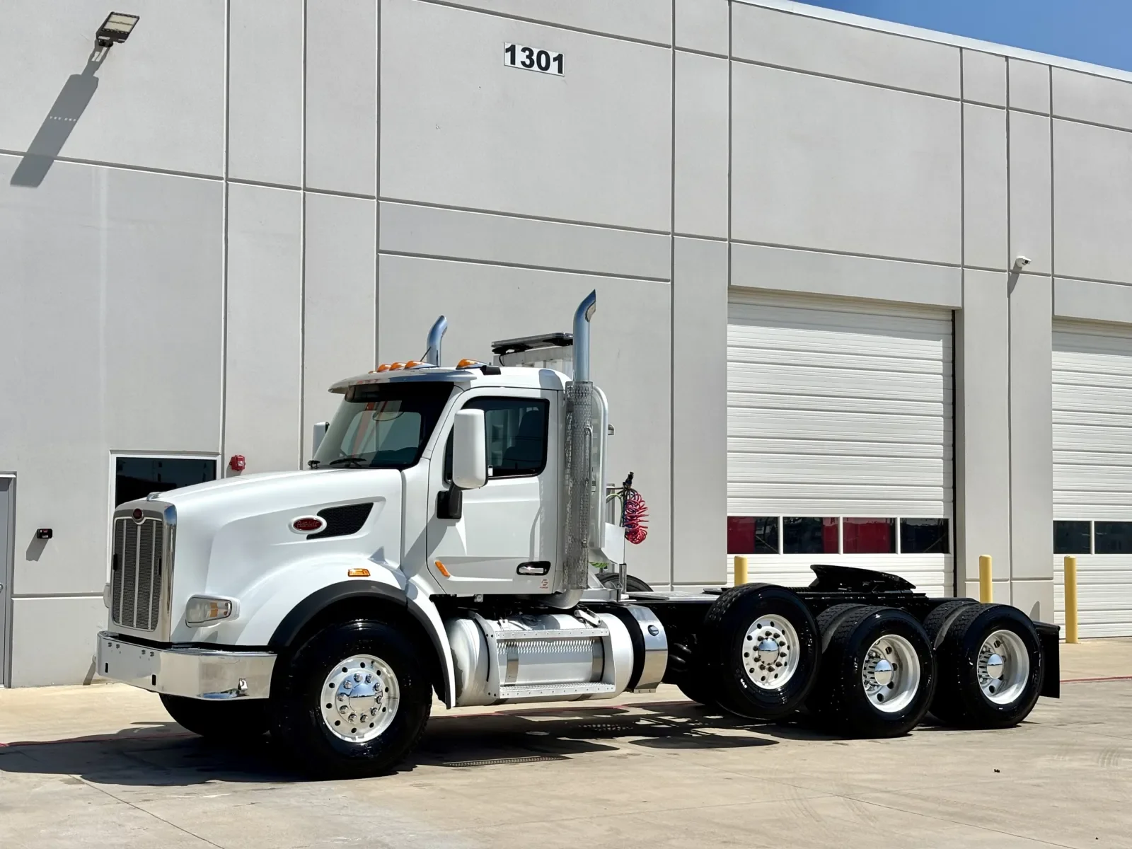 2019 Peterbilt 567 in Hutchins, TX — photo 2