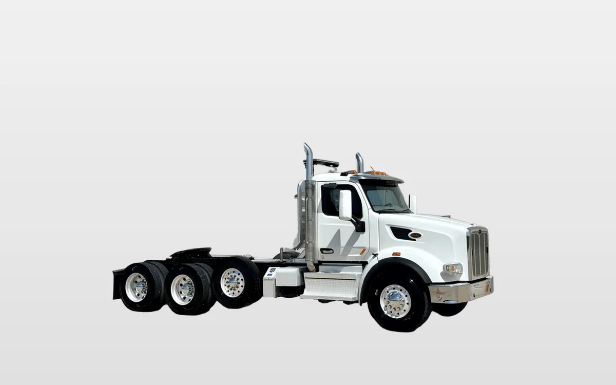 2019 Peterbilt 567 - image 1