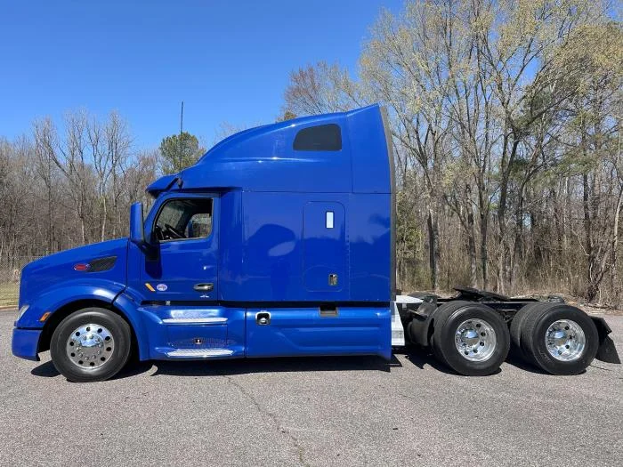 2022 Peterbilt 579 - image 24