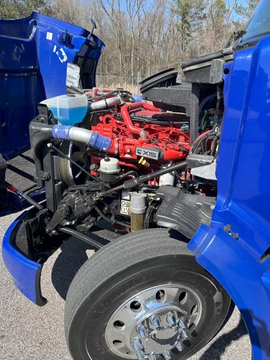 2022 Peterbilt 579 - image 8