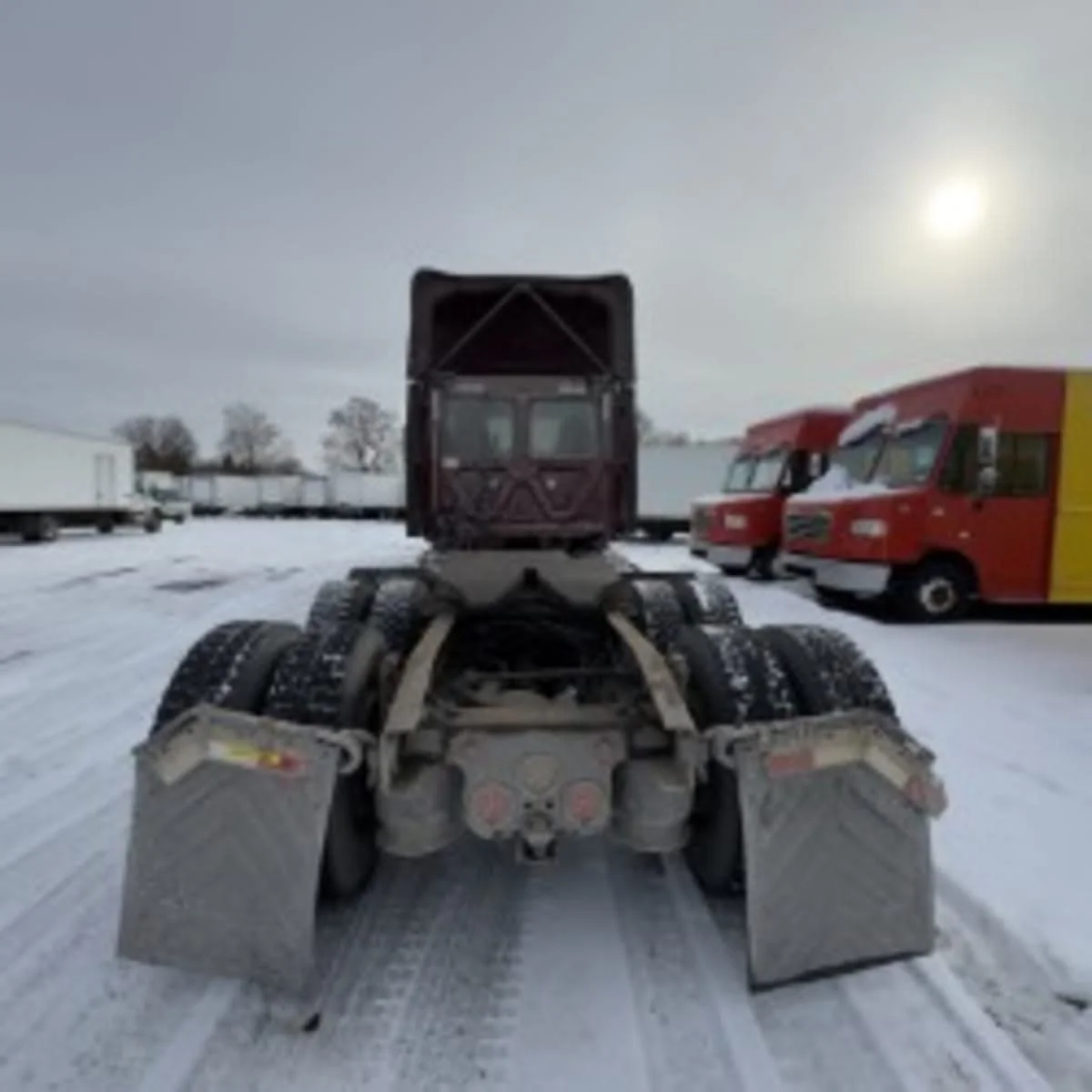 2019 Freightliner Cascadia - image 5