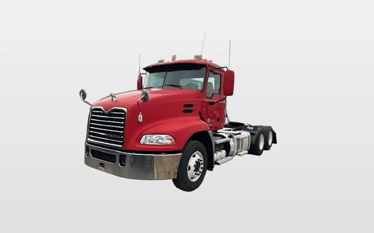 2015 Mack Pinnacle - image 1