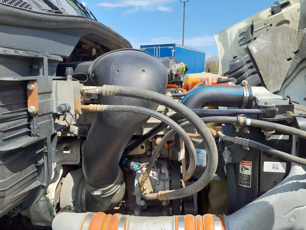 2018 Freightliner Cascadia - image 15