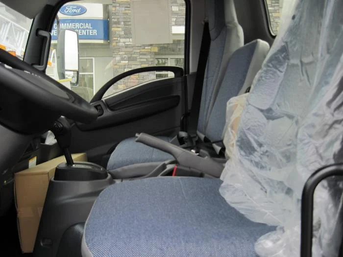 2026 Isuzu NRR - image 10