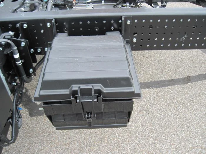 2026 Isuzu NRR - image 9