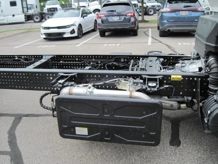 2026 Isuzu NRR - image 7