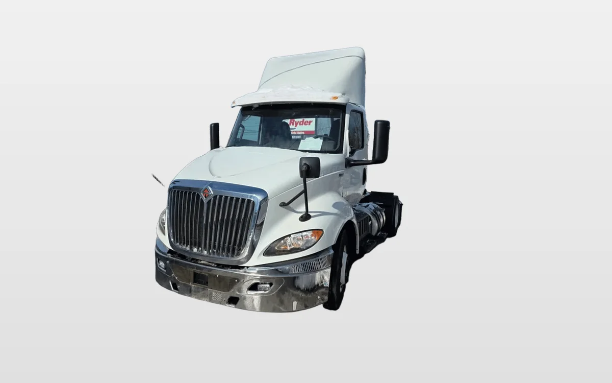 2019 International - image 1