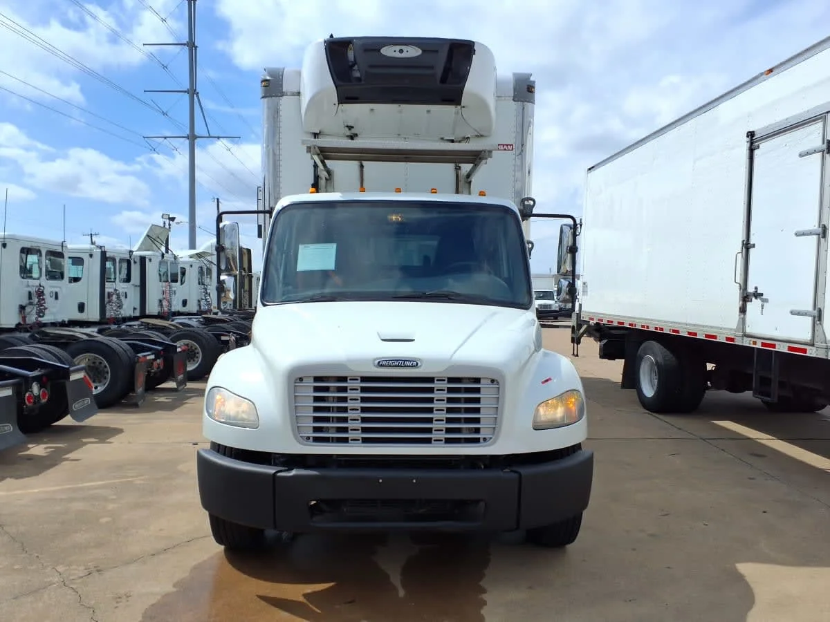 2020 Freightliner M2 106 - image 2