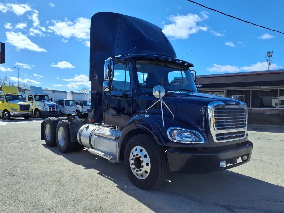 2020 Freightliner M2 112 - image 3