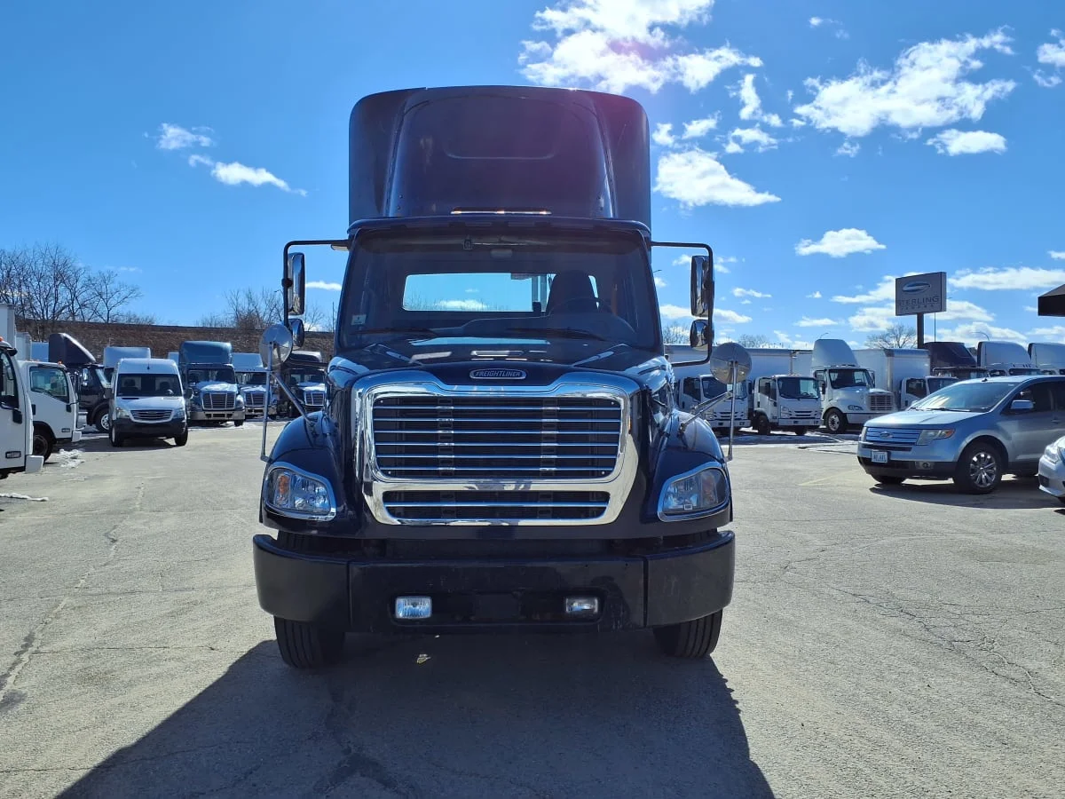 2020 Freightliner M2 112 - image 2