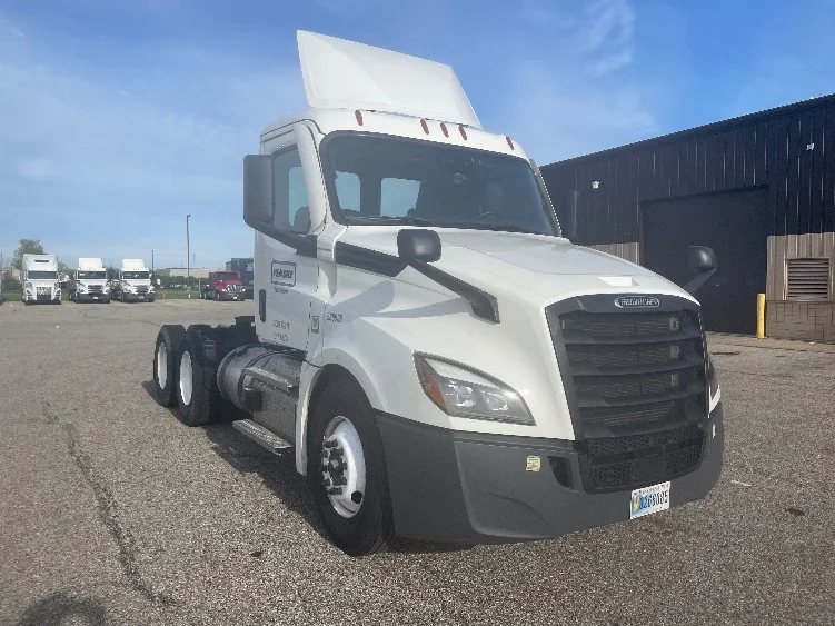 2023 Freightliner Cascadia