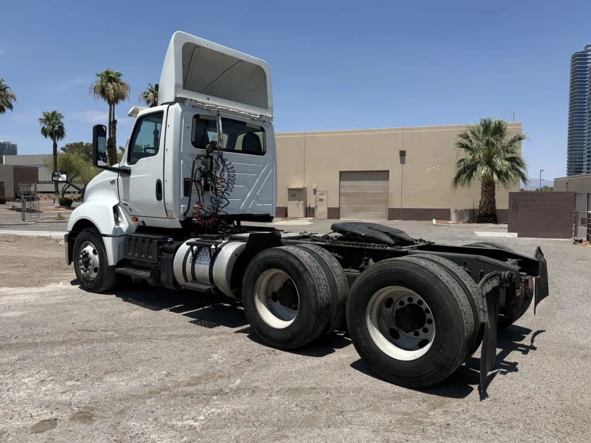 2019 International LT in North Las Vegas, NV — photo 6