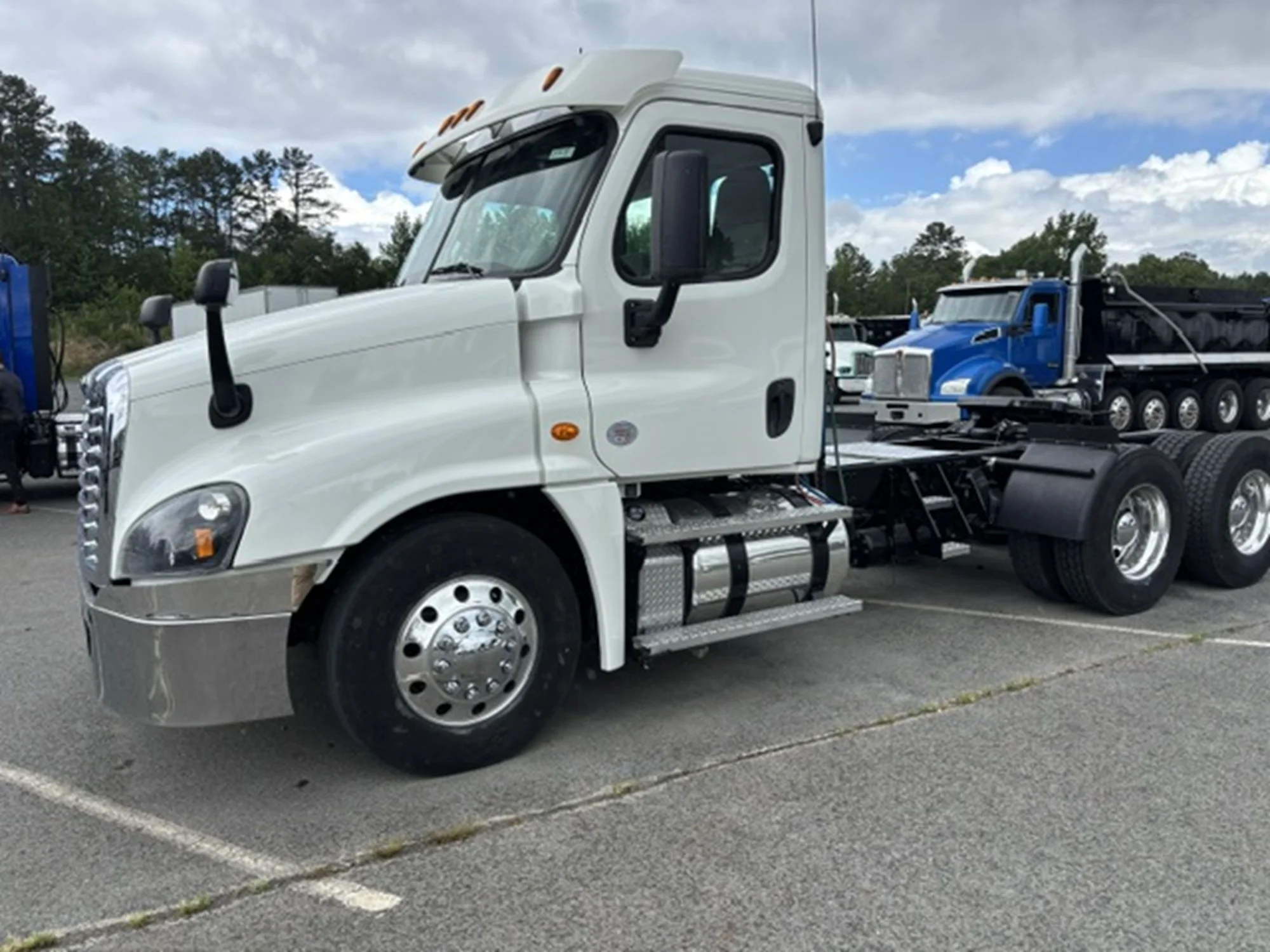2020 Freightliner Cascadia in Weyers Cave, VA