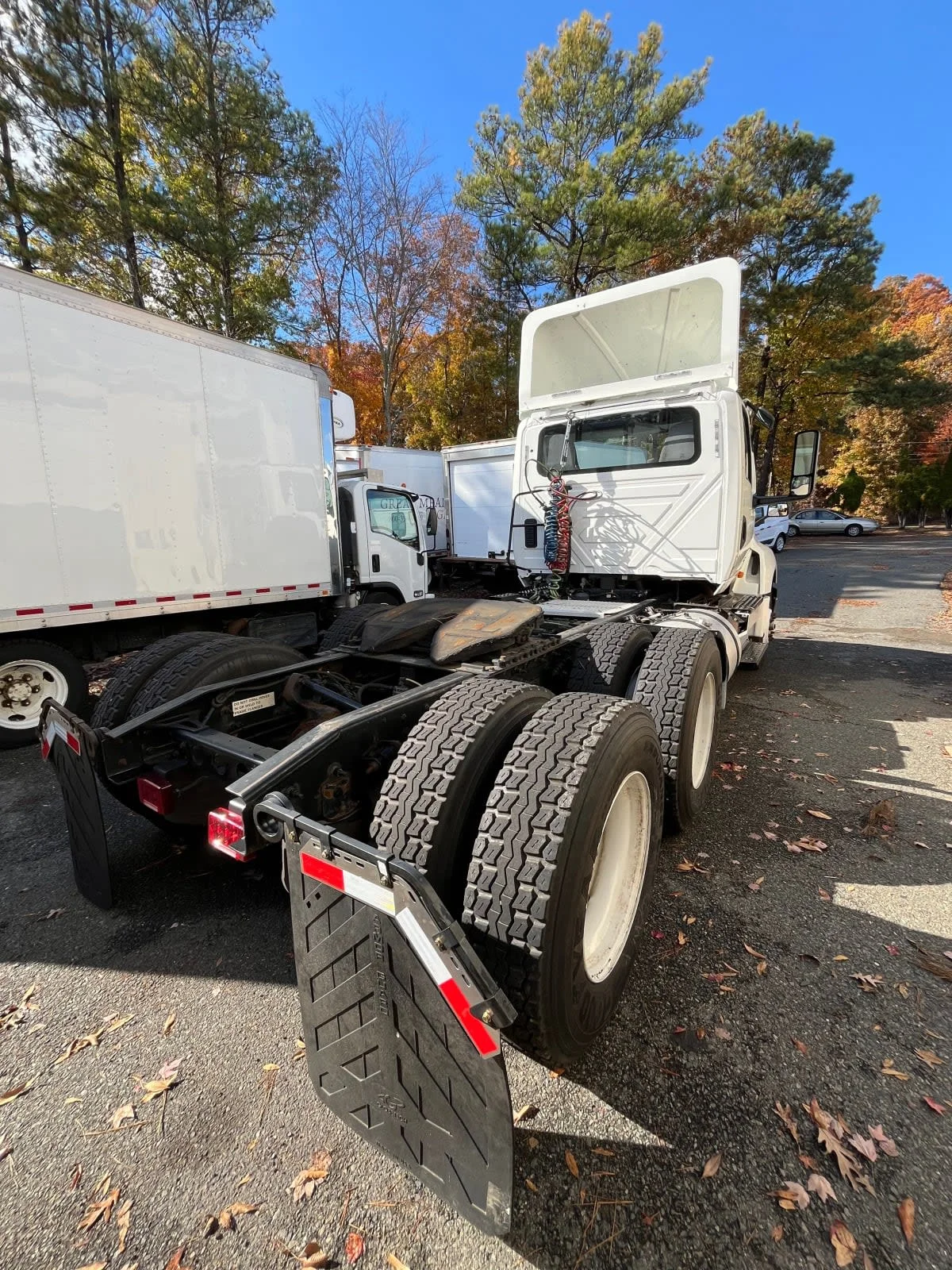 2019 International LT in Ashland, VA — photo 4
