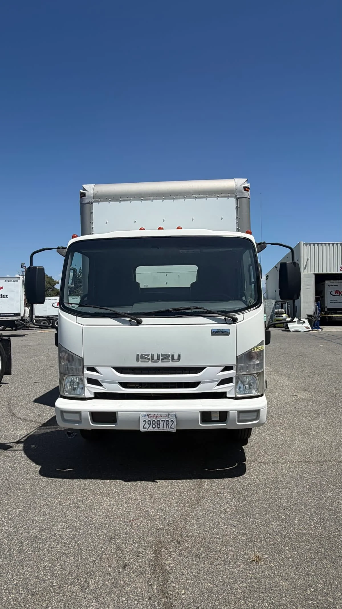 2019 Isuzu NRR in Pomona, CA — photo 2