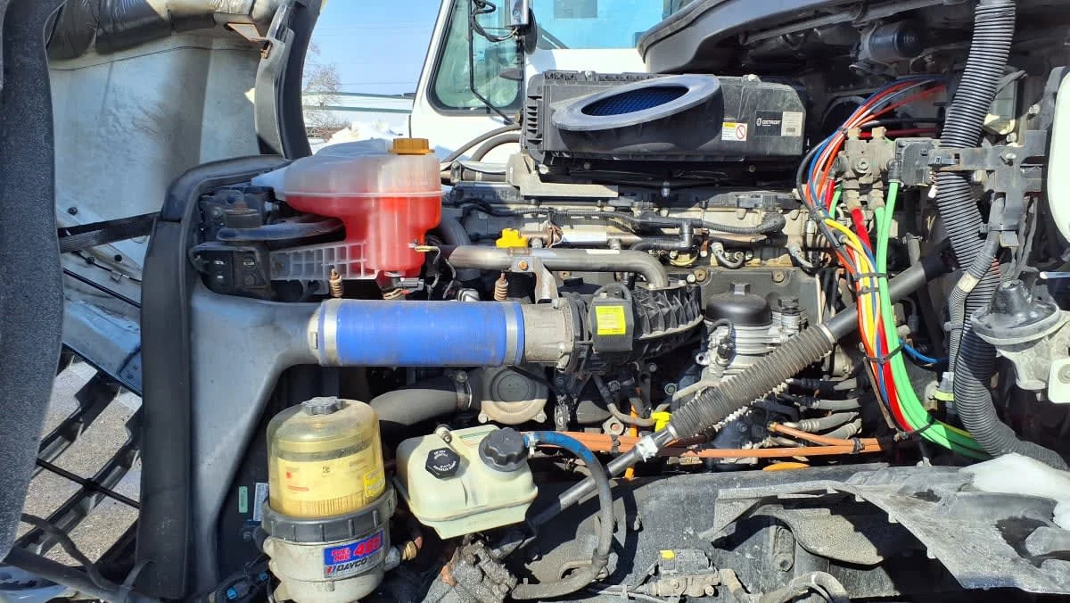 2019 Freightliner Cascadia - image 8