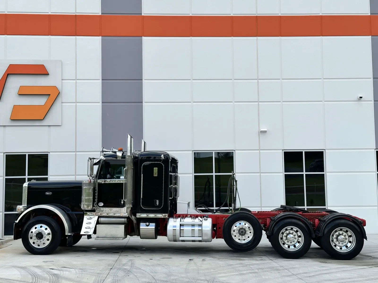 2020 Peterbilt 389 in Greer, SC — photo 4