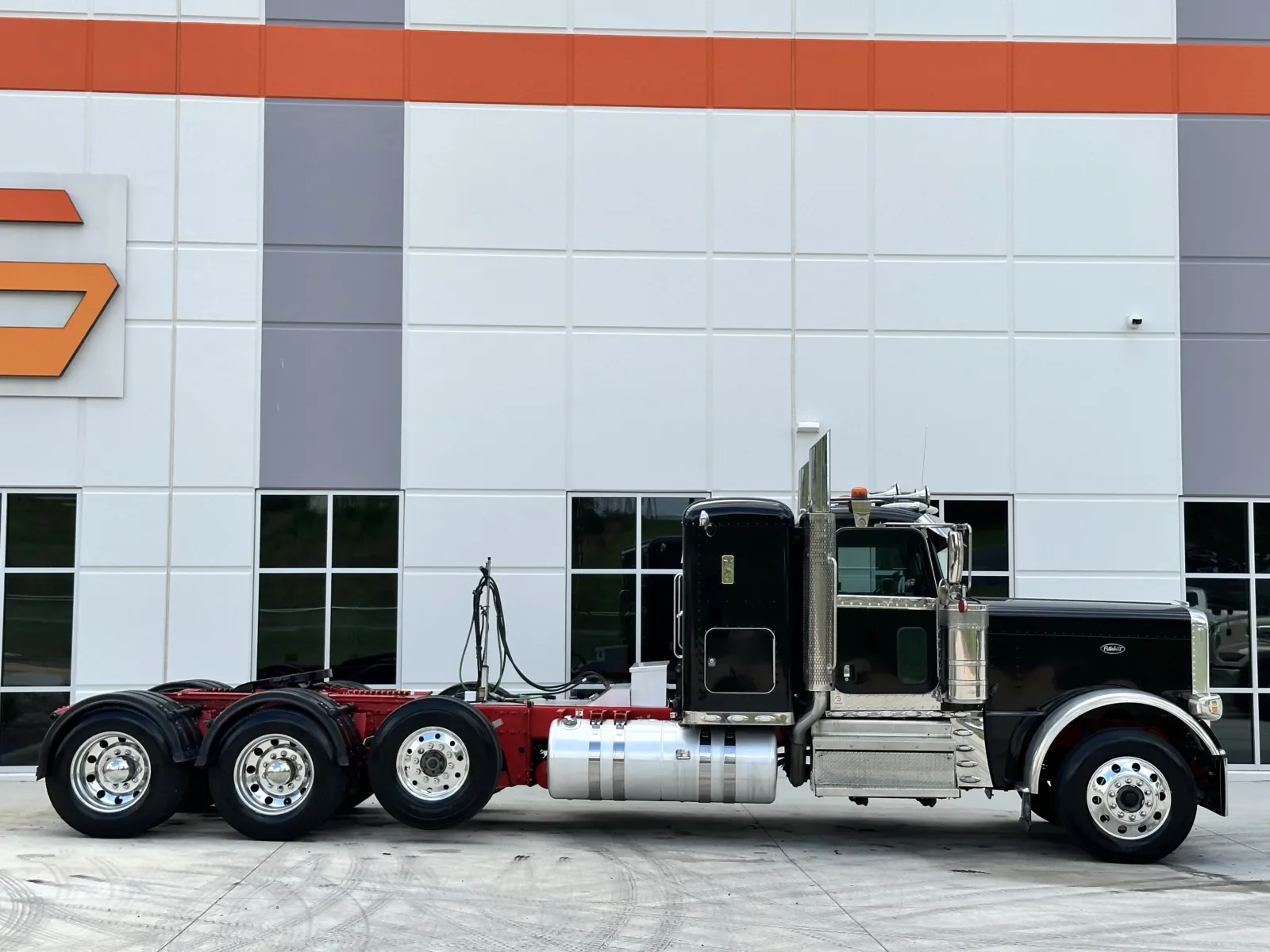 2020 Peterbilt 389 in Greer, SC — photo 3