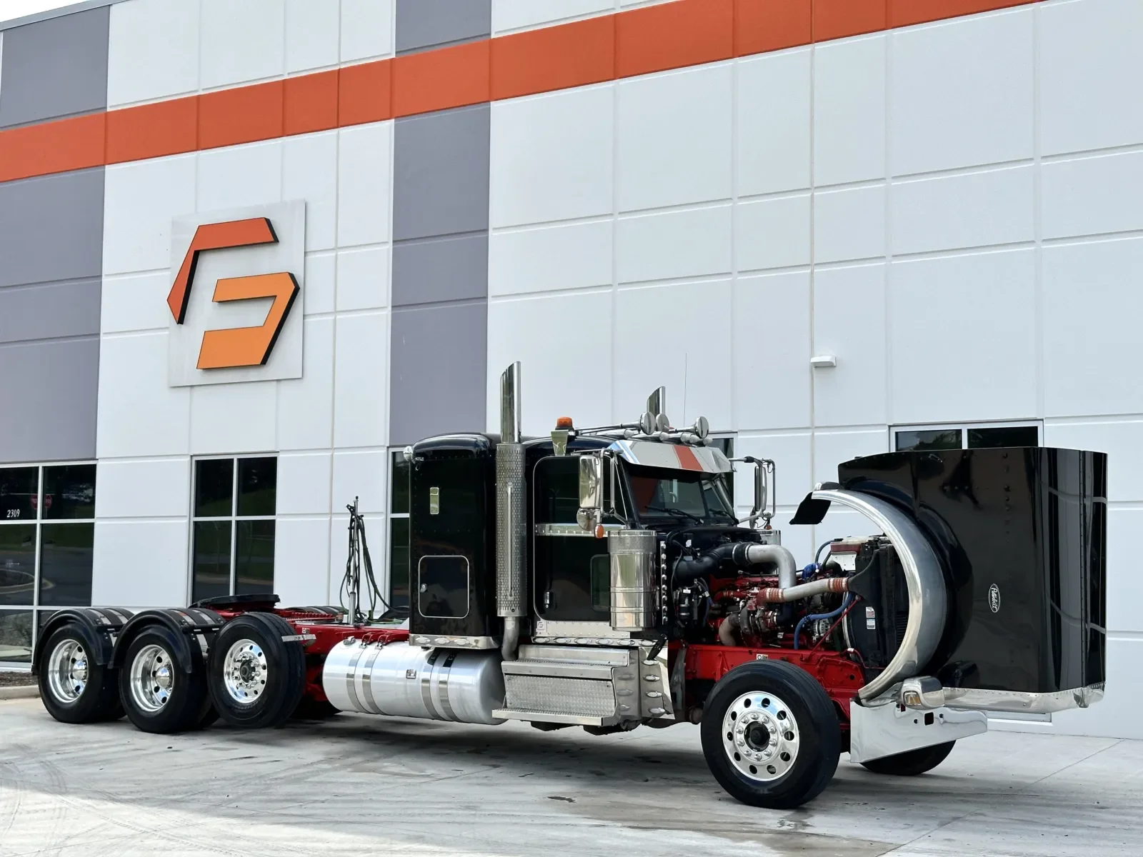2020 Peterbilt 389 in Greer, SC — photo 9