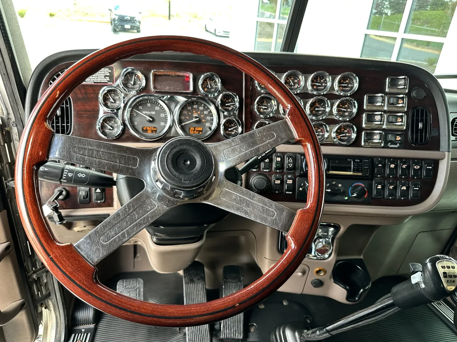 2020 Peterbilt 389 in Greer, SC — photo 16