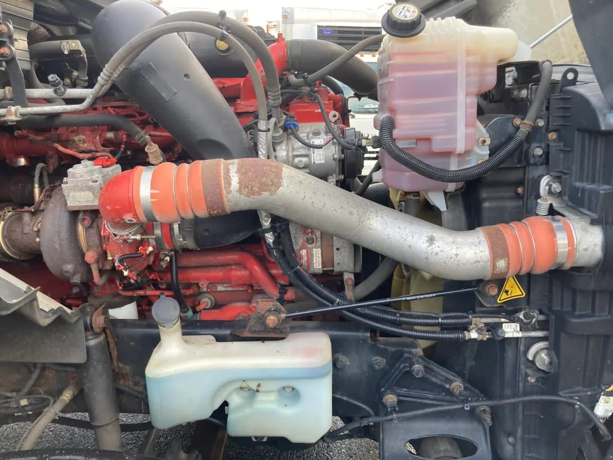 2019 International LT in Springfield, MA — photo 8