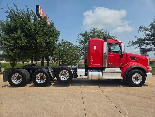 2020 Peterbilt 567 in Cedar Rapids, IA — photo 8